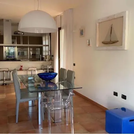 A 2 Piani Vicino Al Mare בית נופש